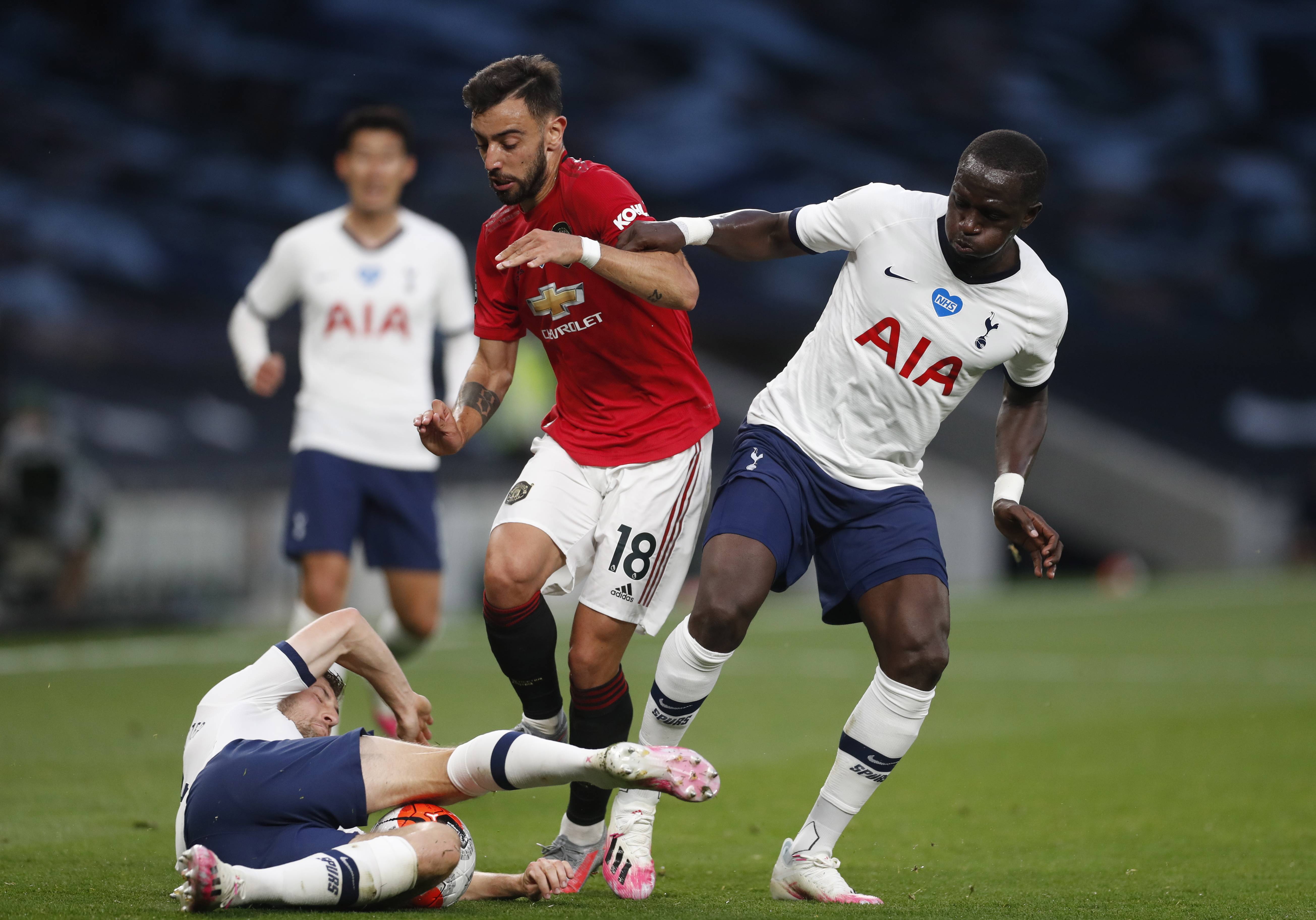 借其悠久的 借其悠久的